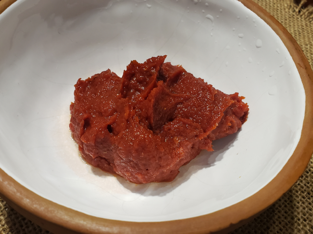 5 Minute Easy Homemade Pizza Sauce From Tomato Paste - Adaeze Eats